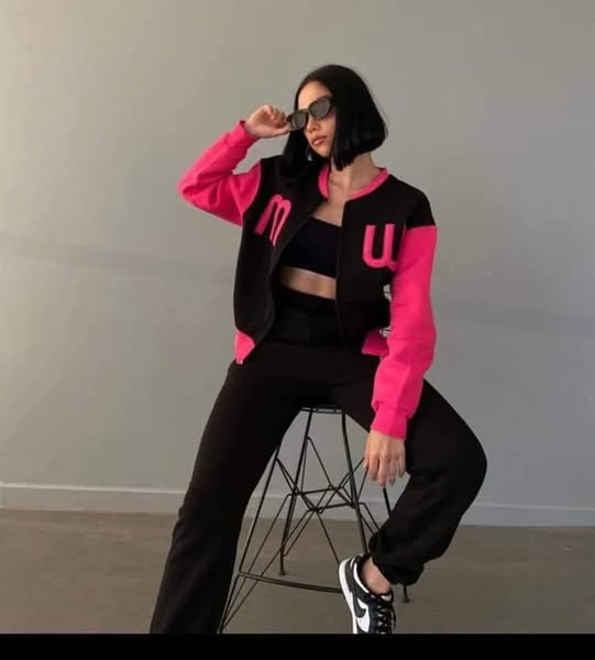 Sports suit