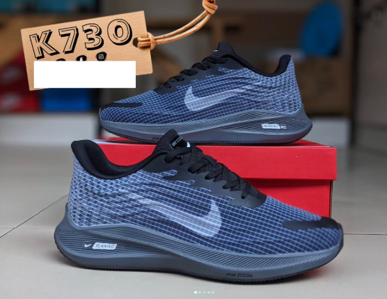 sneakers blue