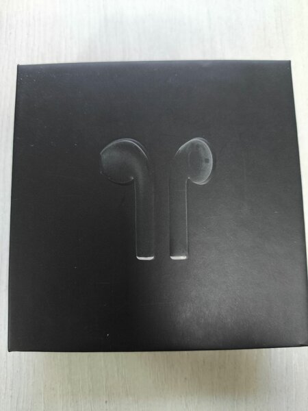 AirPods