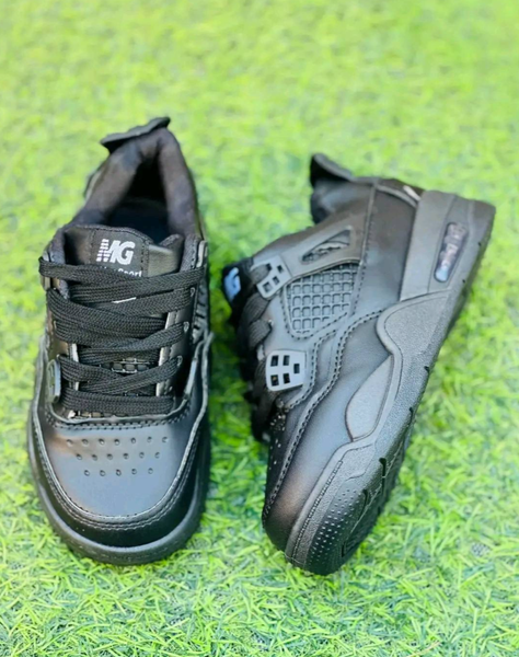 Kids sneakers