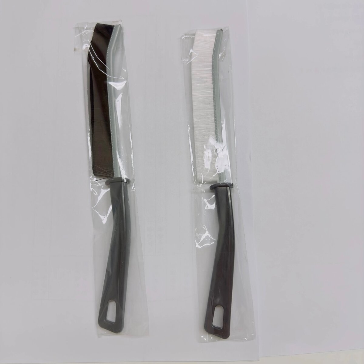 Corner brush