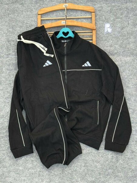 Ensemble de sport élégant
