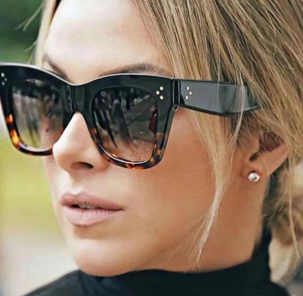 Optical frame black