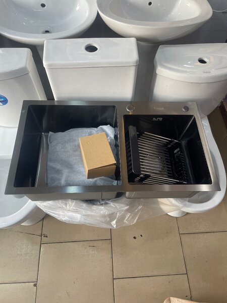 Kitchen sink