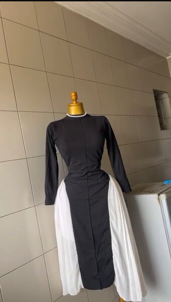Robe élégante bicolore