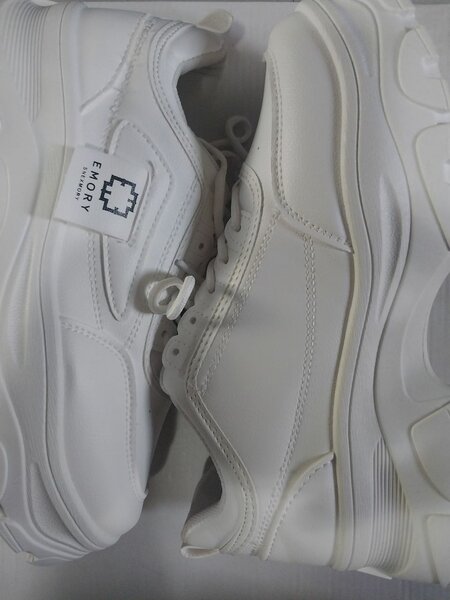 Emory Sneakers