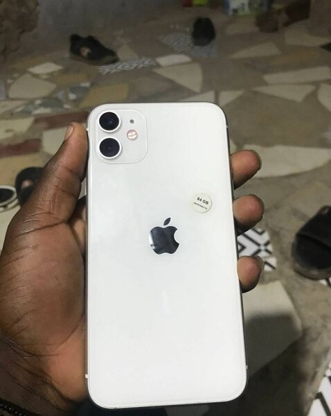 iPhone 11