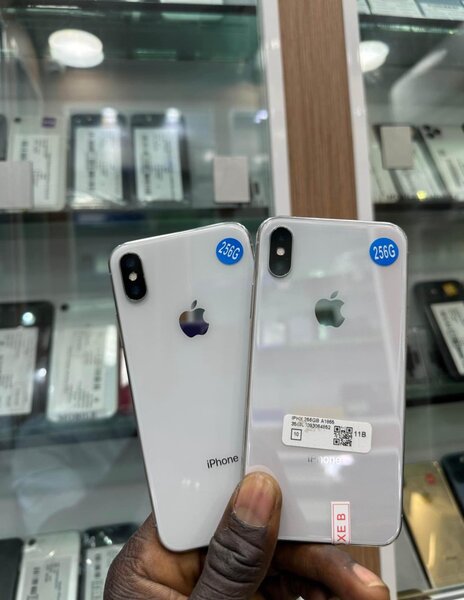 iPhone X
