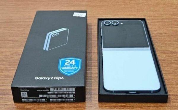 Samsung Galaxy Z Flip4