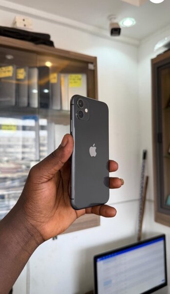 iPhone 1164gig