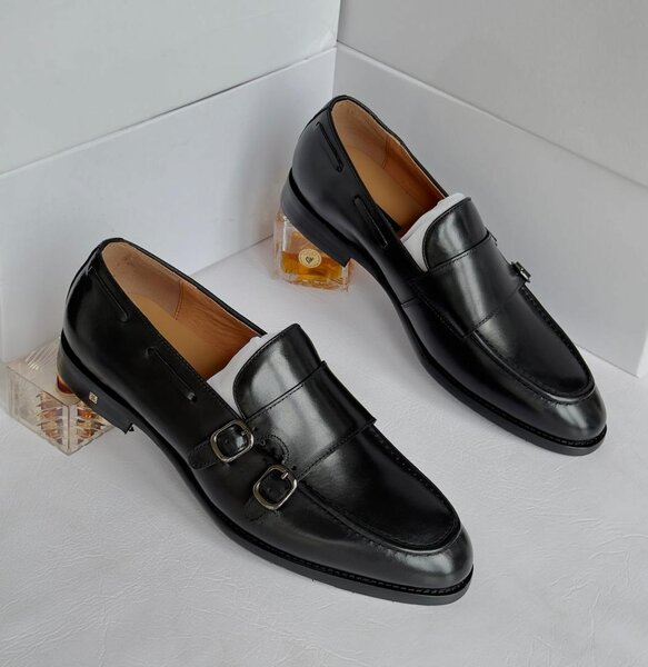 Official wear shoes