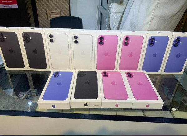 iPhone 16