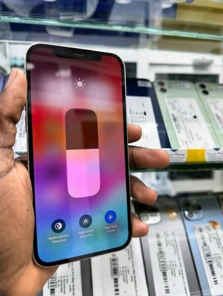 iPhone 256GB - Écran LCD