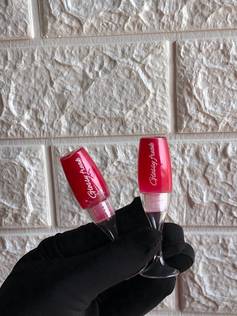 Plain Lipgloss