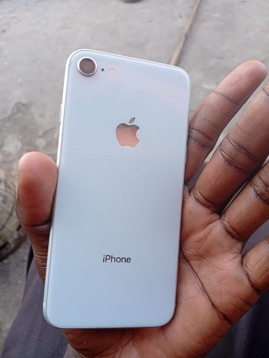 iPhone 8 simple