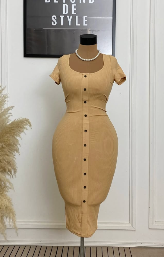 LOVELY BUTTON FRONT DRESS. 