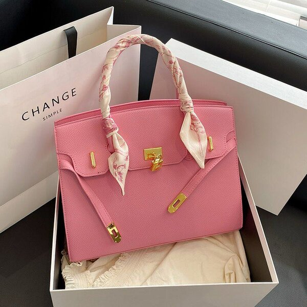 Hand bag