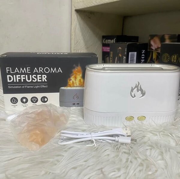 Flame aroma diffuser