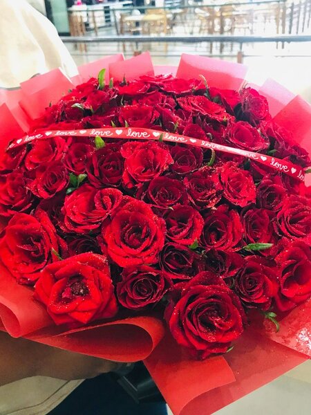 Red flower bouquet
