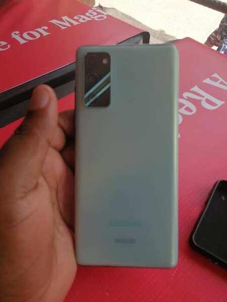 Samsung S20