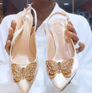 Women's shoes
