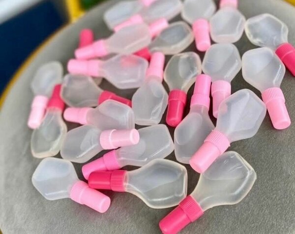 Lot de 7 lubrifiants