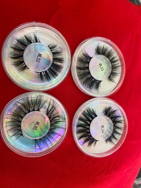 Faux cils naturels