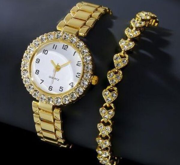 Montre luxueuse dorée