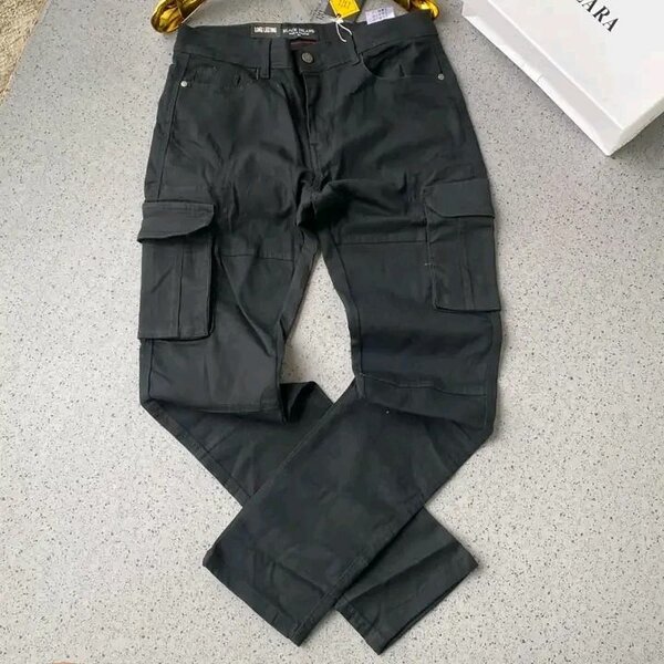 Cargo Jeans