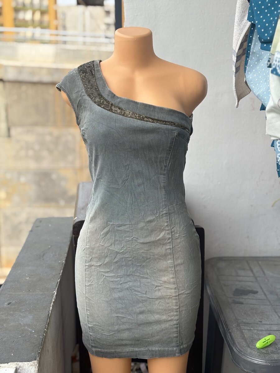 Robe asymétrique en jean