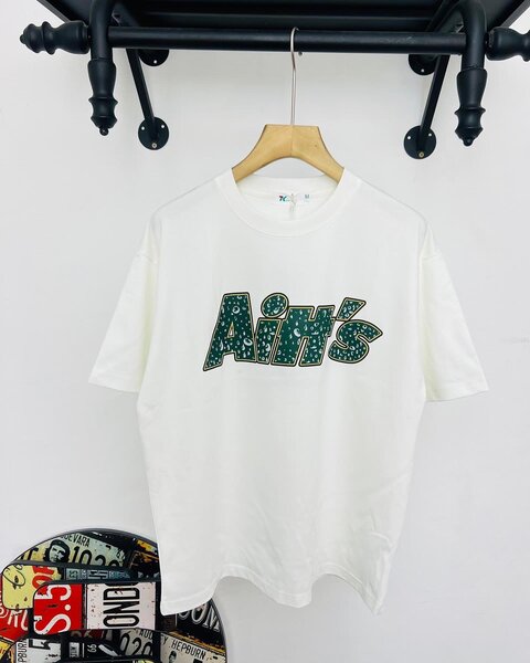 T- shirt