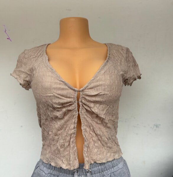Blouse à manches courtes élégante
