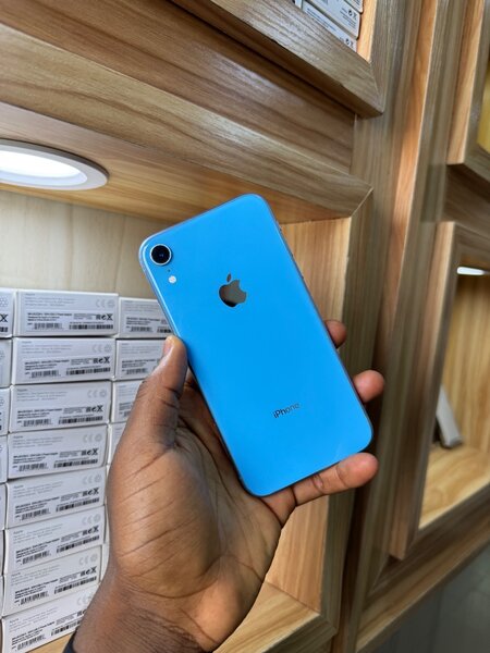 iPhone XR