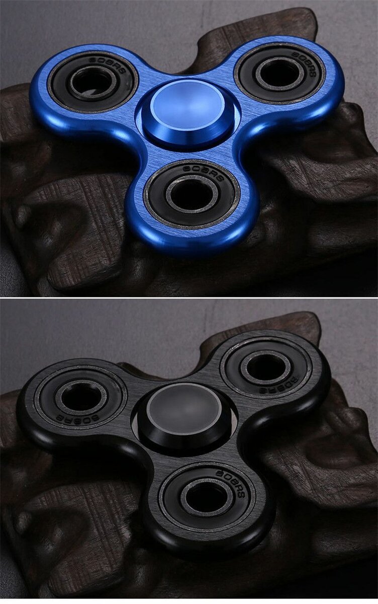 FIDGET SPINNERS