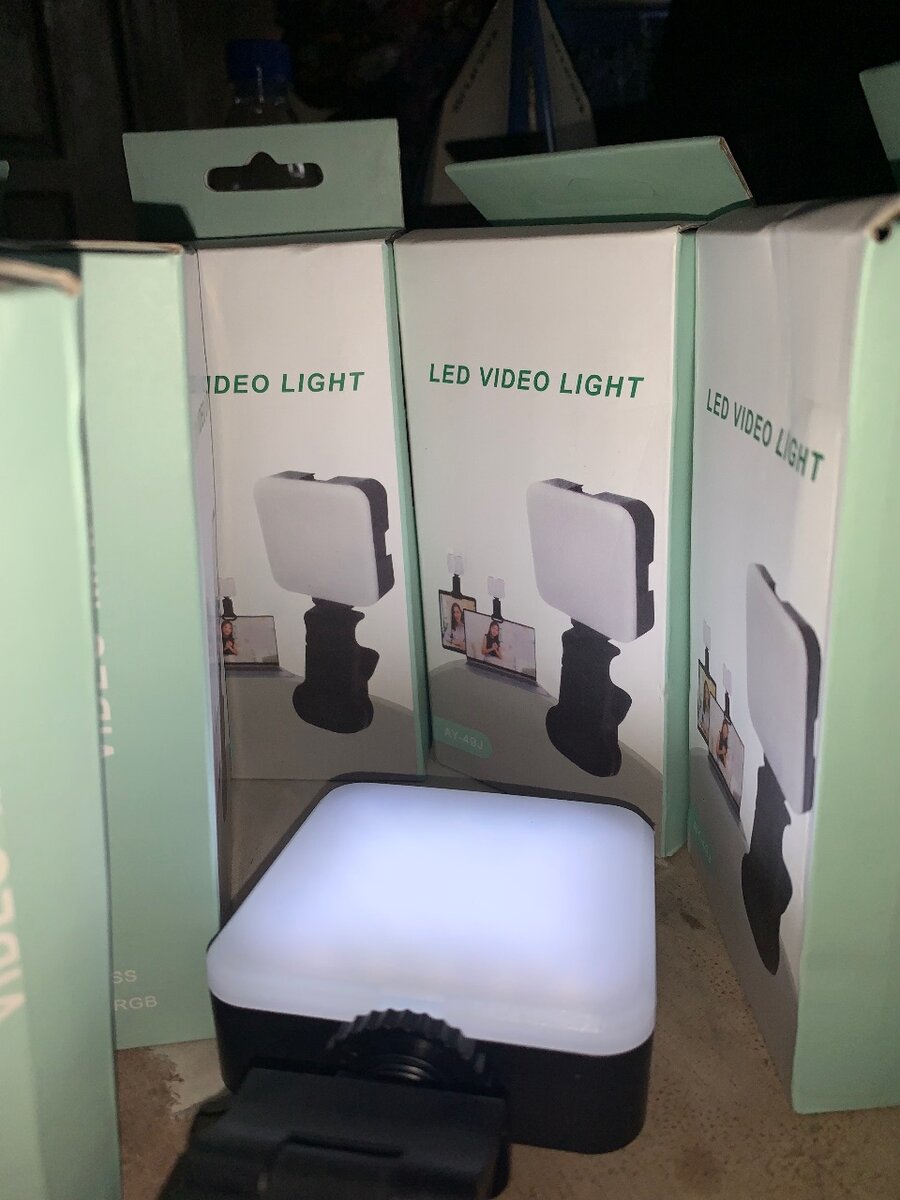 Lampe LED Vidéo Portable