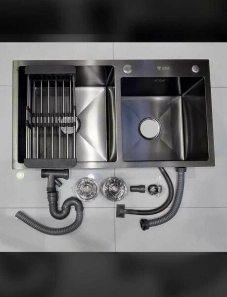 Double kitchen sink