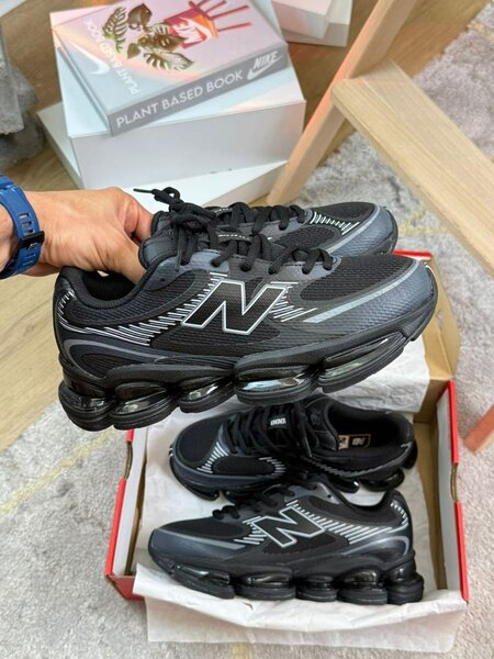 Baskets New Balance 2002R