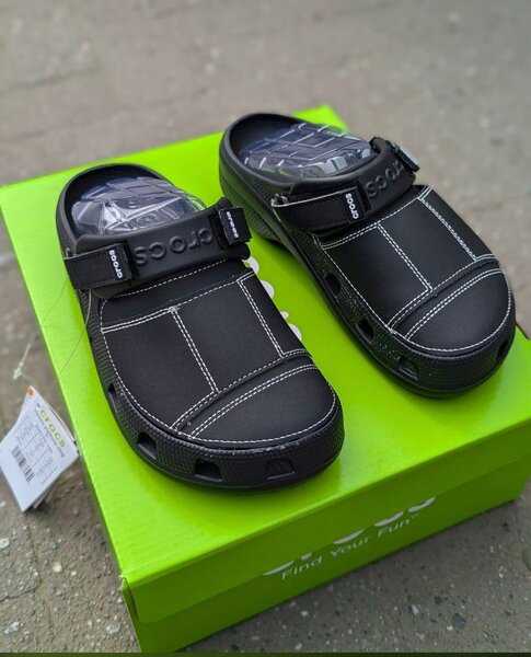 Men Crocs