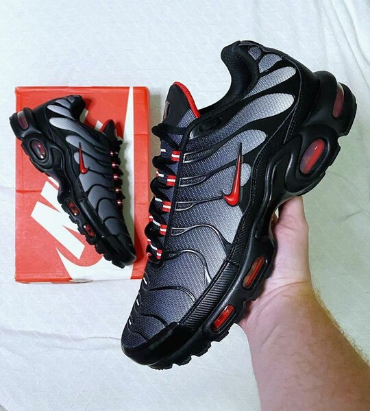 Nike Air Max TN Requin Noir Rouge