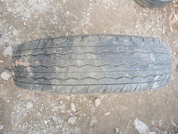 165R13 LT