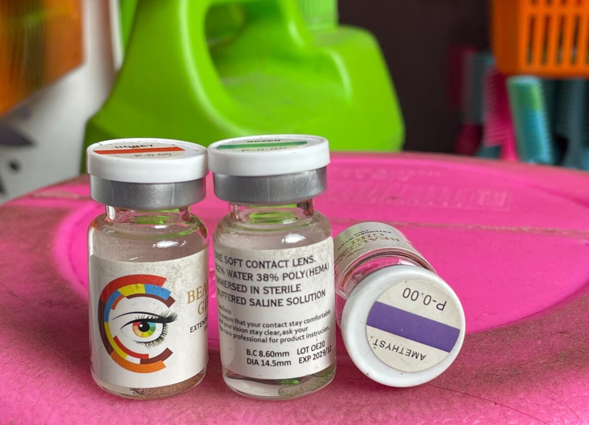 Lentilles de contact colorées