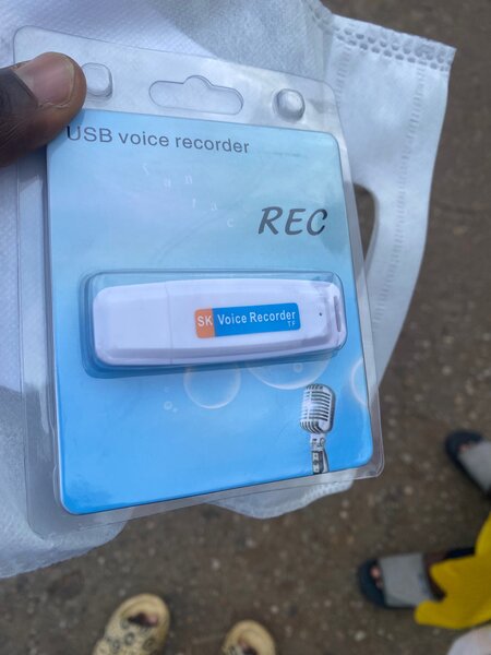 Enregistreur Vocal - USB - Carte TF - Blanc  Enregistreur Nu