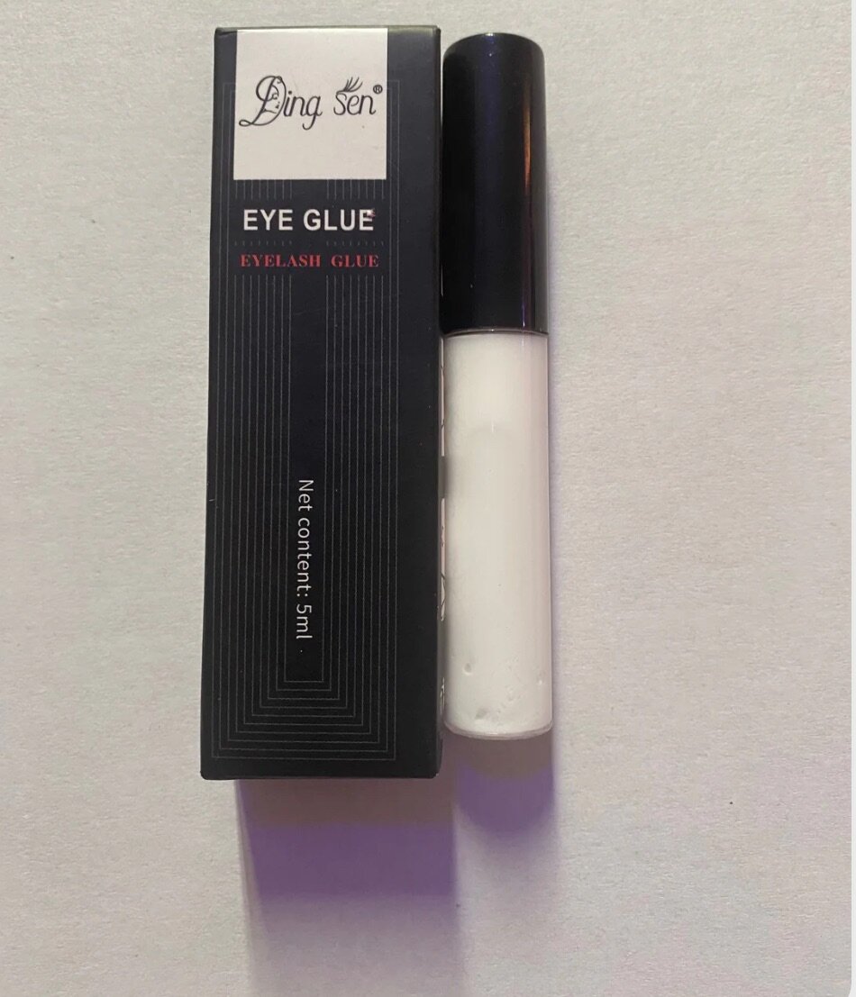 Strip lashes