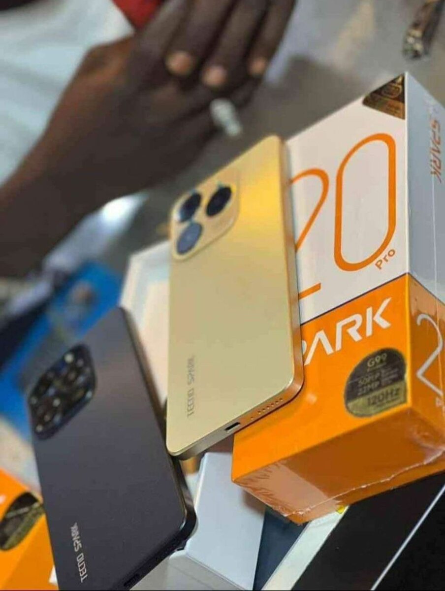 Tecno spark 20 PRO 256GB 16GB RAM première copie dubaï
