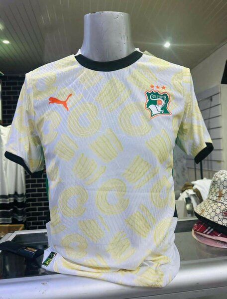 Maillot Réal