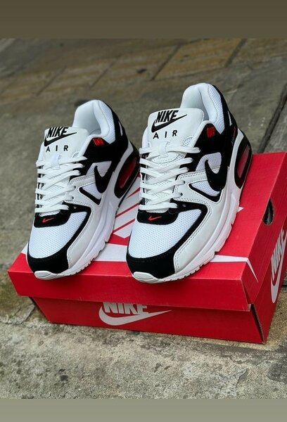 Chaussures de sport Nike et Adidas pour hommes