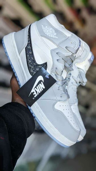 JORDAN 1 High cut
