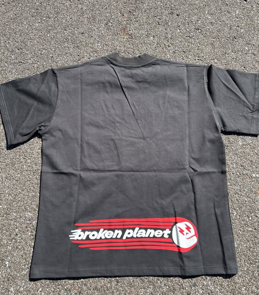 BROKEN PLANET
