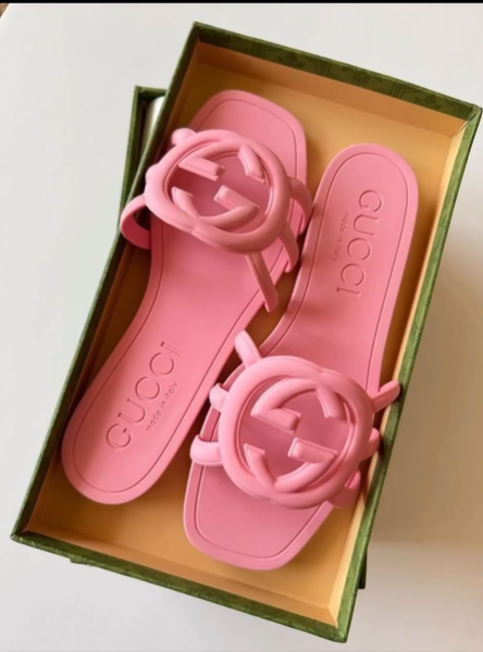 sandales roses