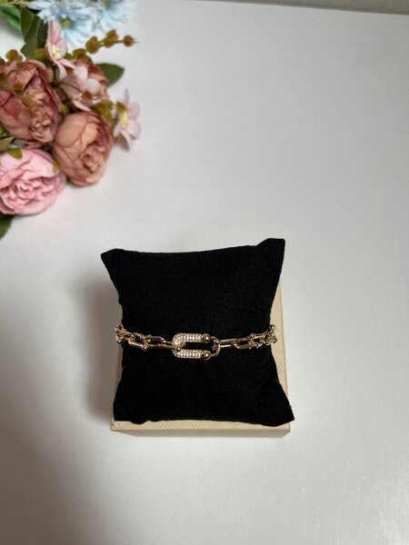 Bracelet